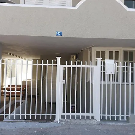 Aphrodite Goddess Apartment *